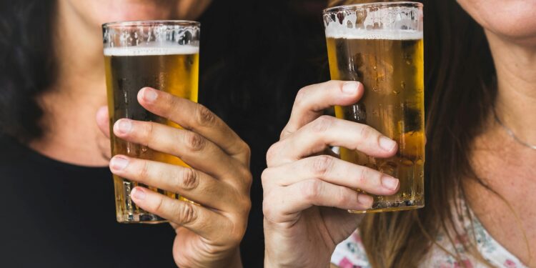 Governo cria regra “estranha” e agora população está proibida de beber cerveja das 07h até 12h neste país