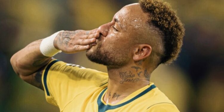 Neymar aproveita pausa na Copa e faz compra de R$ 5,5 milhões