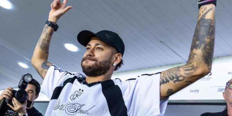 Neymar fecha contrato para “atuar” como jogador na China