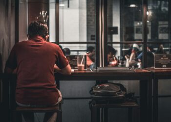 O que você deve fazer se vai passar o Dia dos Namorados sozinho, segundo especialistas