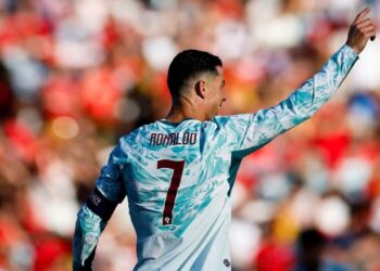 O salário de Cristiano Ronaldo na Arábia que faz ele ganhar mais de R$ 1 bilhão por ano