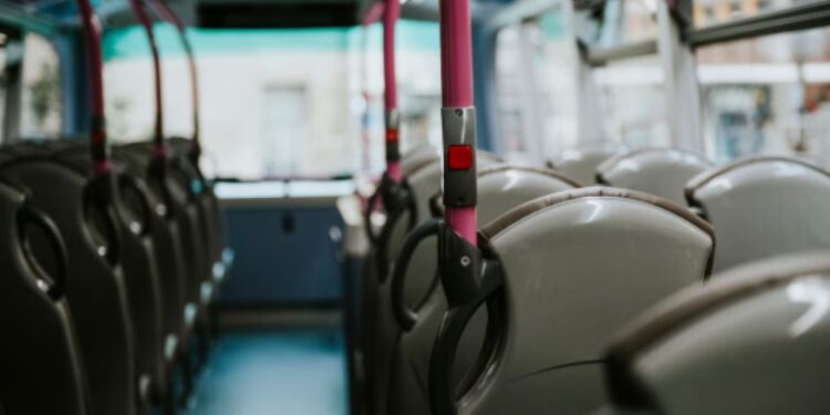 Transportes públicos anunciam greve no Brasil e motoristas avisam que não vão trabalhar