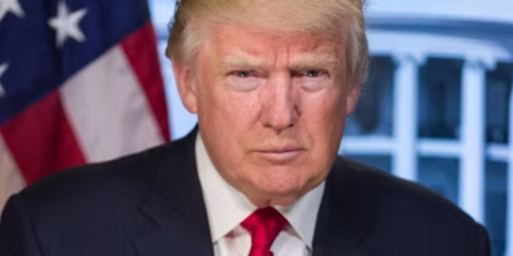 Trump faturou R$ 2,2 bilhões após ter voltado à presidência dos Estados Unidos